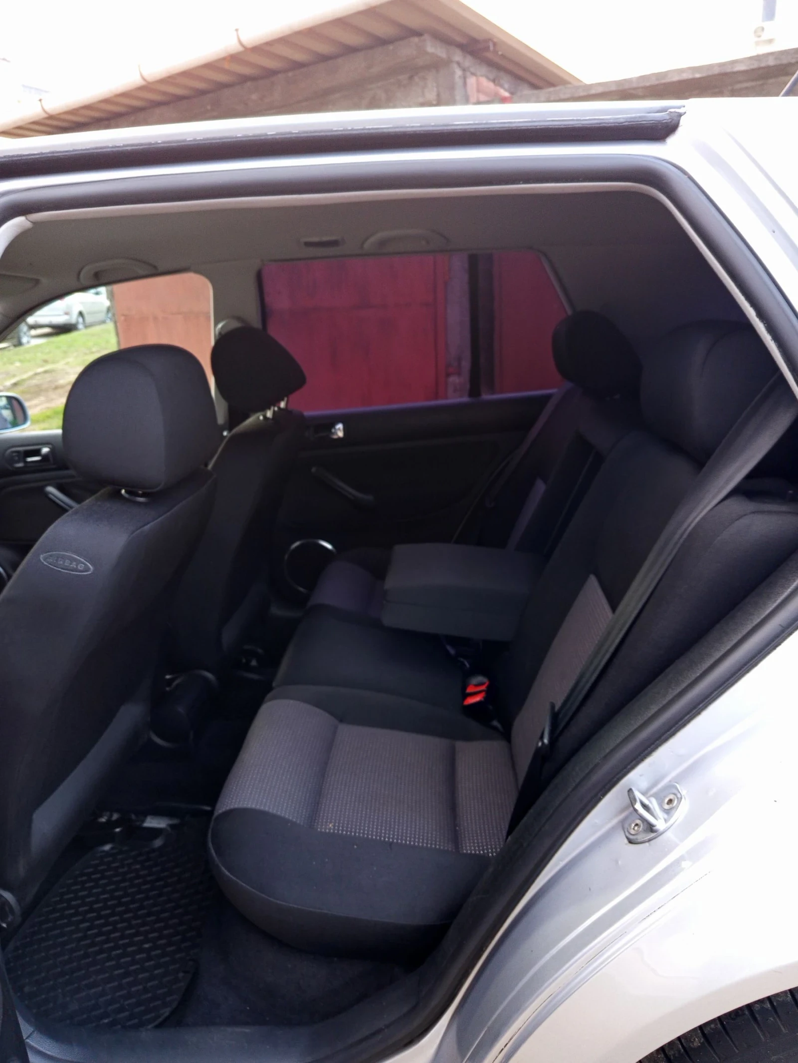 VW Golf 1.6 16v - изображение 10