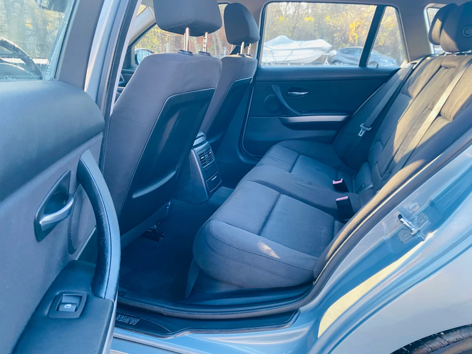 BMW 320 2.0 , 163к.с - изображение 8