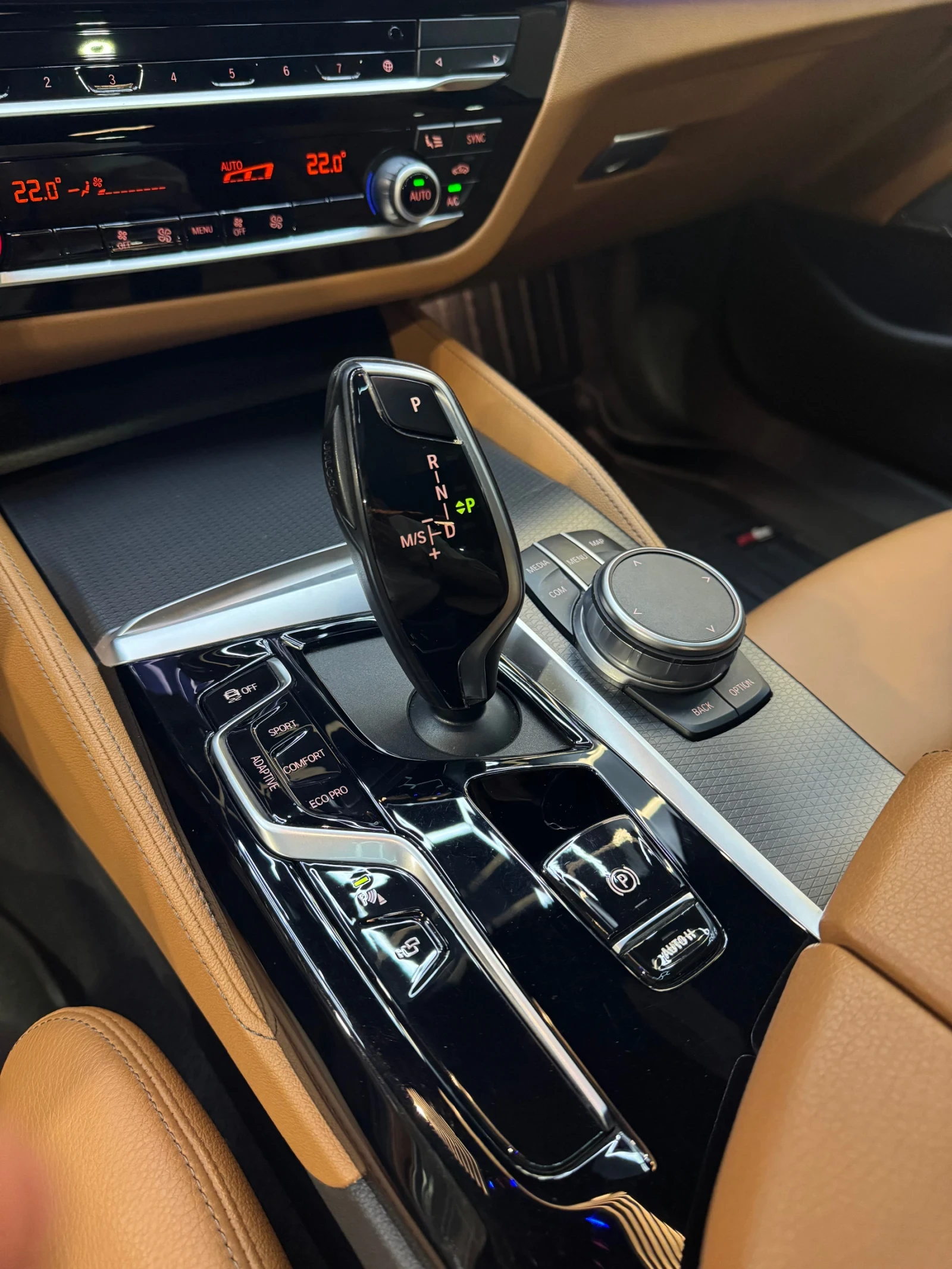 BMW 540 d xDrive * M PACKET * HARMAN/KARDON * HEAD UP *  - изображение 8