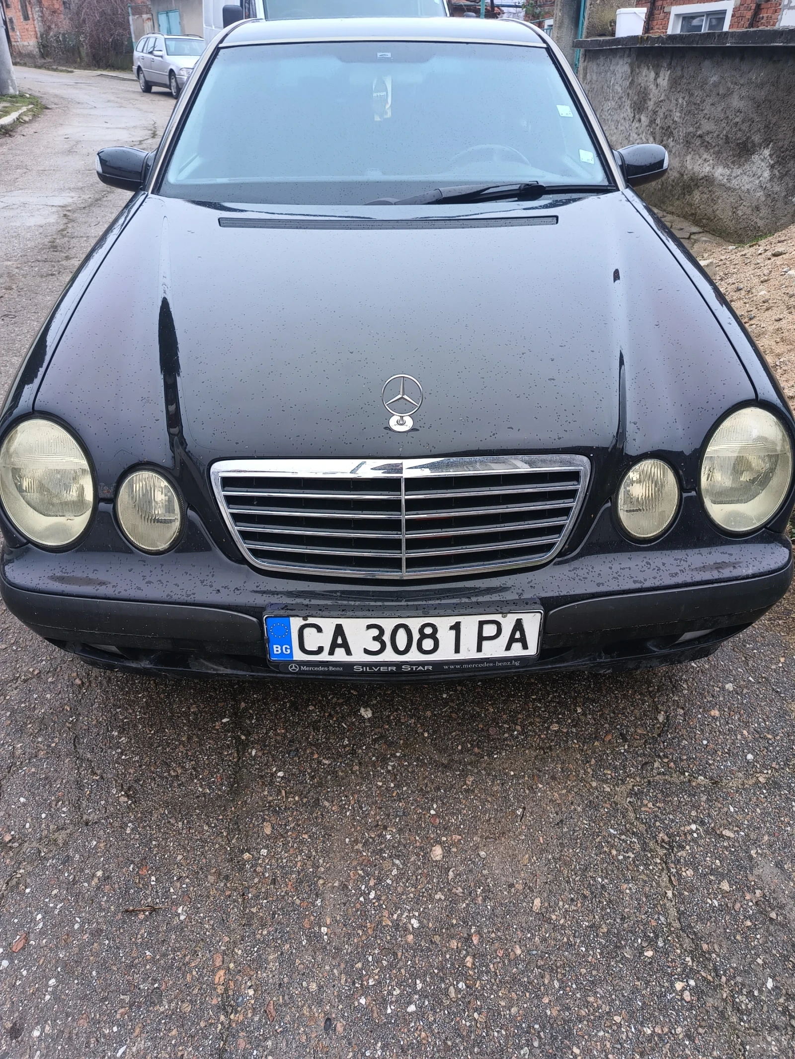 Mercedes-Benz E 220 38194 | Mobile.bg � ����������� 1