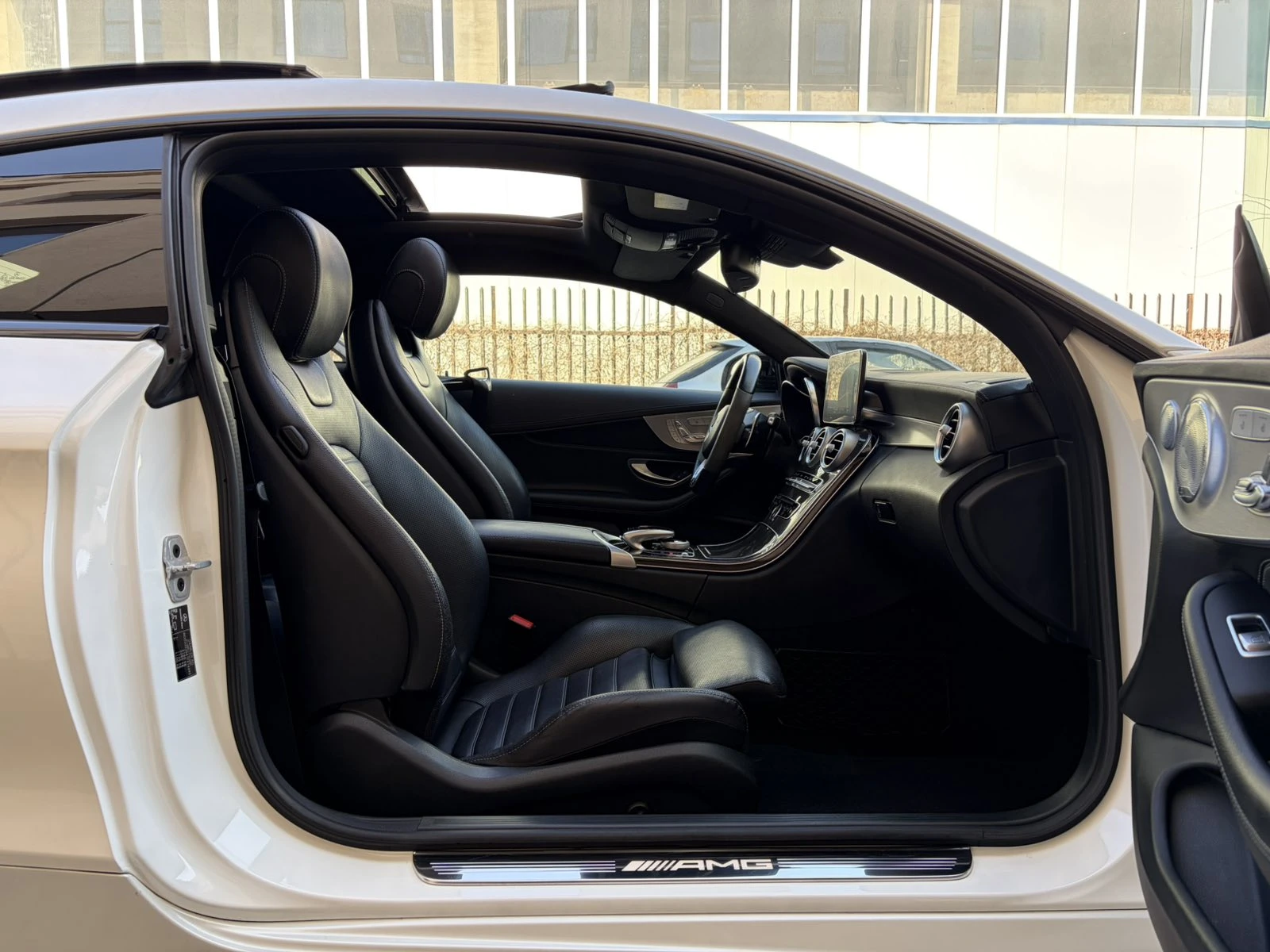 Mercedes-Benz C 43 AMG 4Matic, снимка 14 - Автомобили и джипове - 53851819