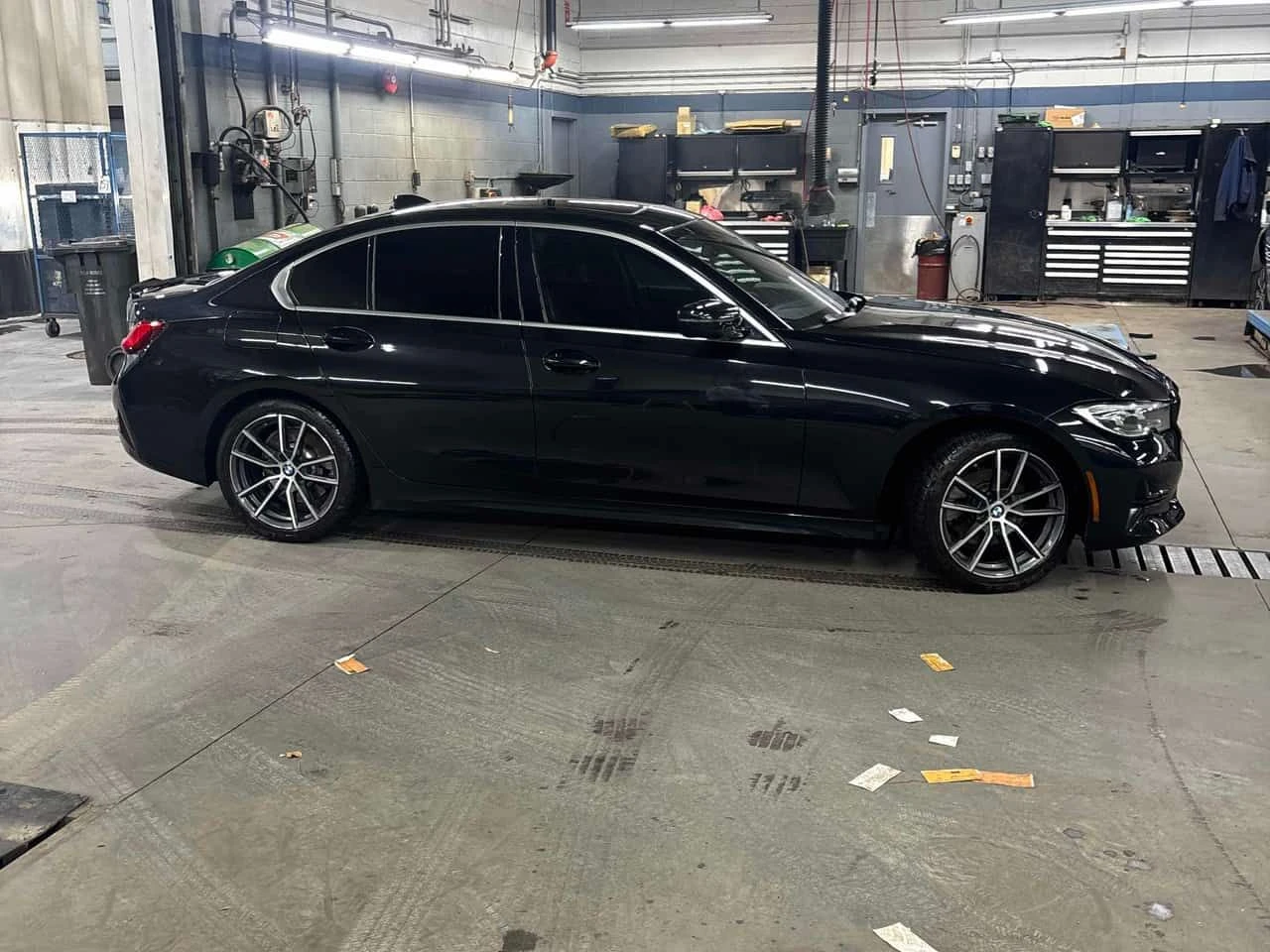 BMW 330 * 330i xDrive * CARFAX * ЦЕНА ДО БГ, снимка 3 - Автомобили и джипове - 54055854