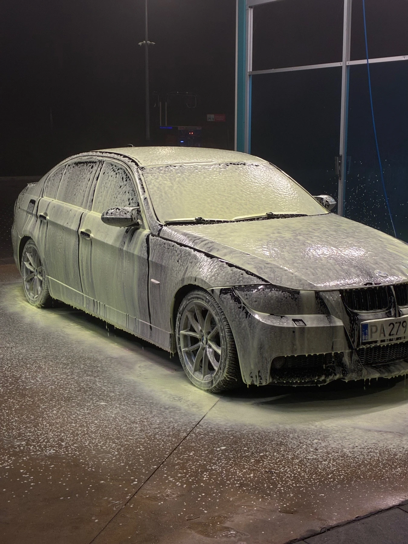 BMW 320, снимка 5 - Автомобили и джипове - 54199329