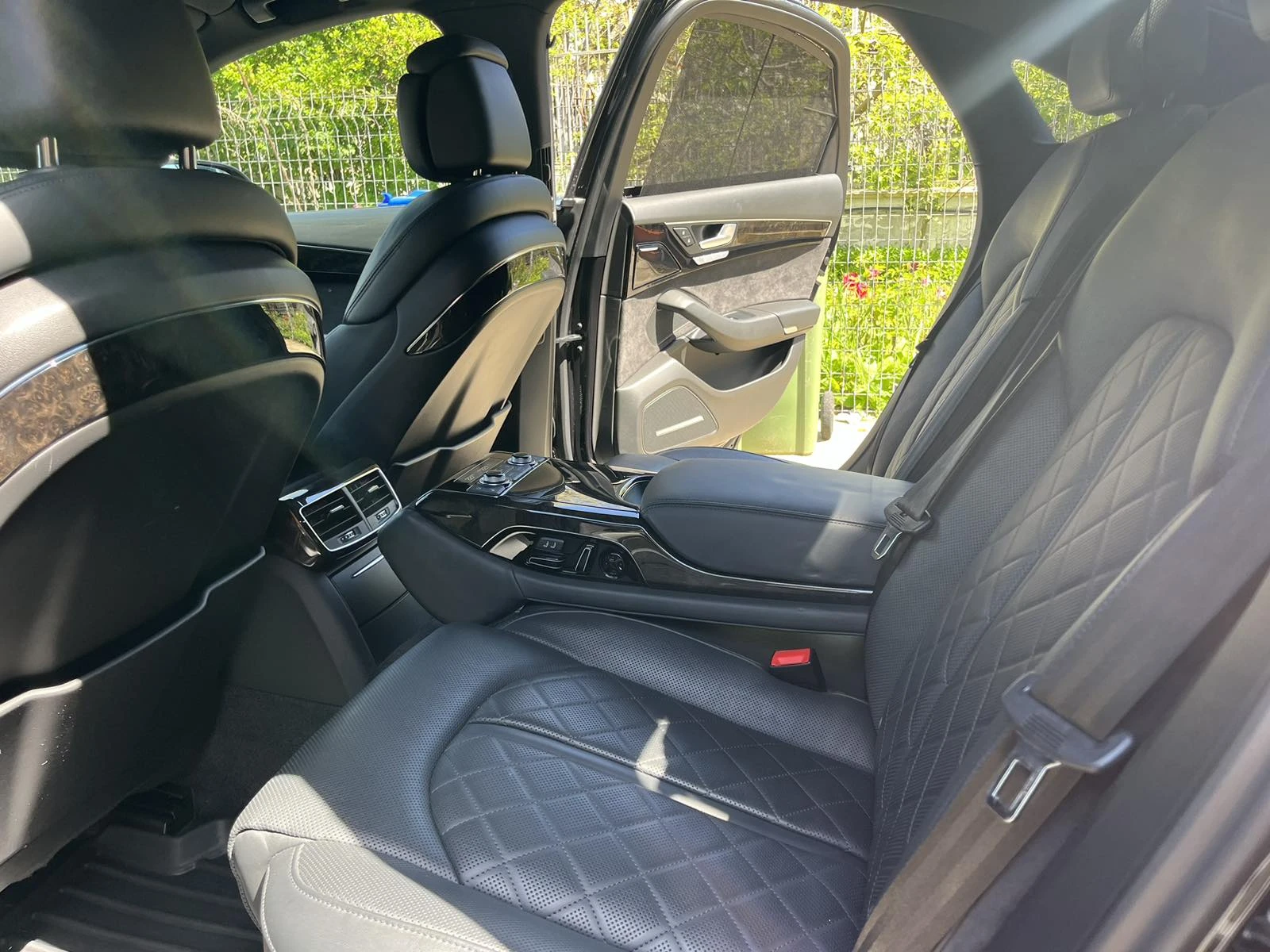 Audi A8 4.2 TDI Пълнa история в АУДИ, снимка 9 - Автомобили и джипове - 54377452