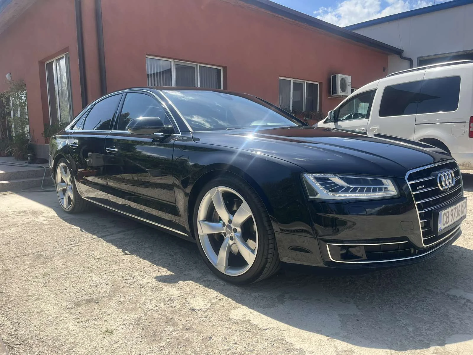 Audi A8 4.2 TDI Пълнa история в АУДИ, снимка 3 - Автомобили и джипове - 54377452