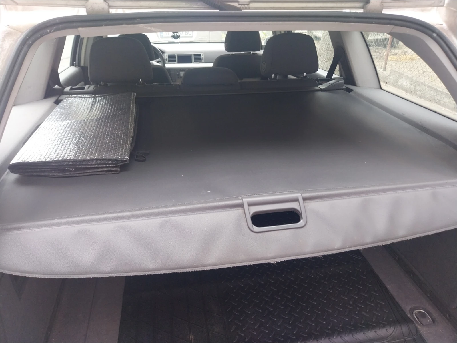 Opel Vectra 1.9 CDTI, снимка 8 - Автомобили и джипове - 54592628