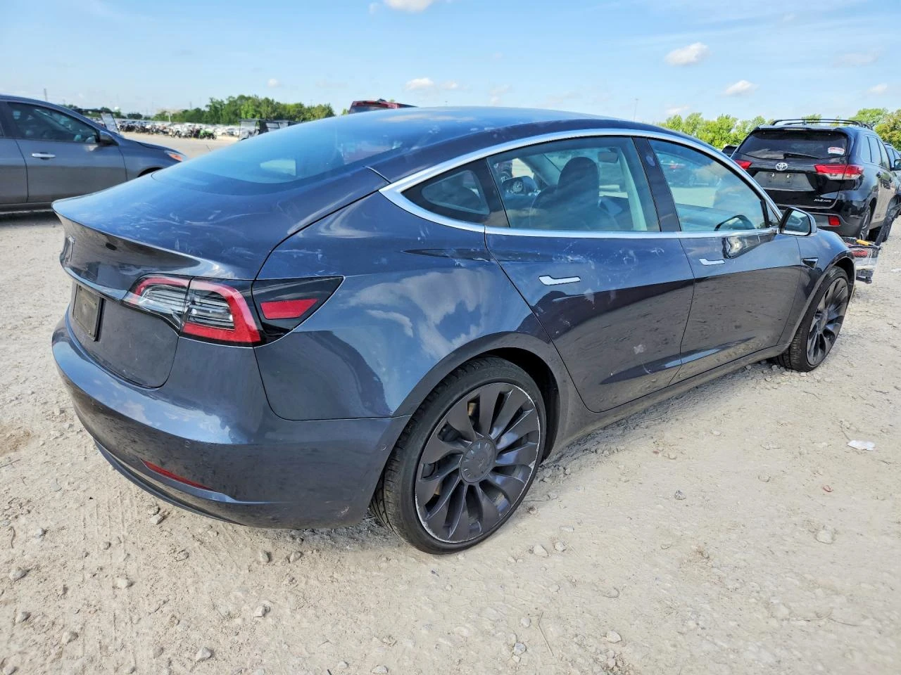 Tesla Model 3 | Mobile.bg � ����������� 4