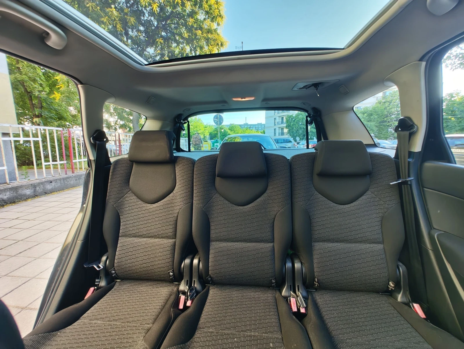 Peugeot 308 Peugeot 308 SW 1.6 HDi 109 к.с. 6 скорости, снимка 13 - Автомобили и джипове - 54908712