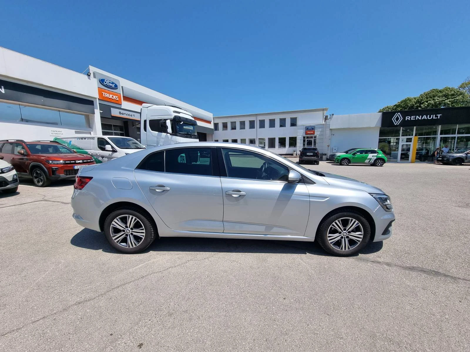 Renault Megane TCe 140 бензин BVM6, снимка 4 - Автомобили и джипове - 55223271
