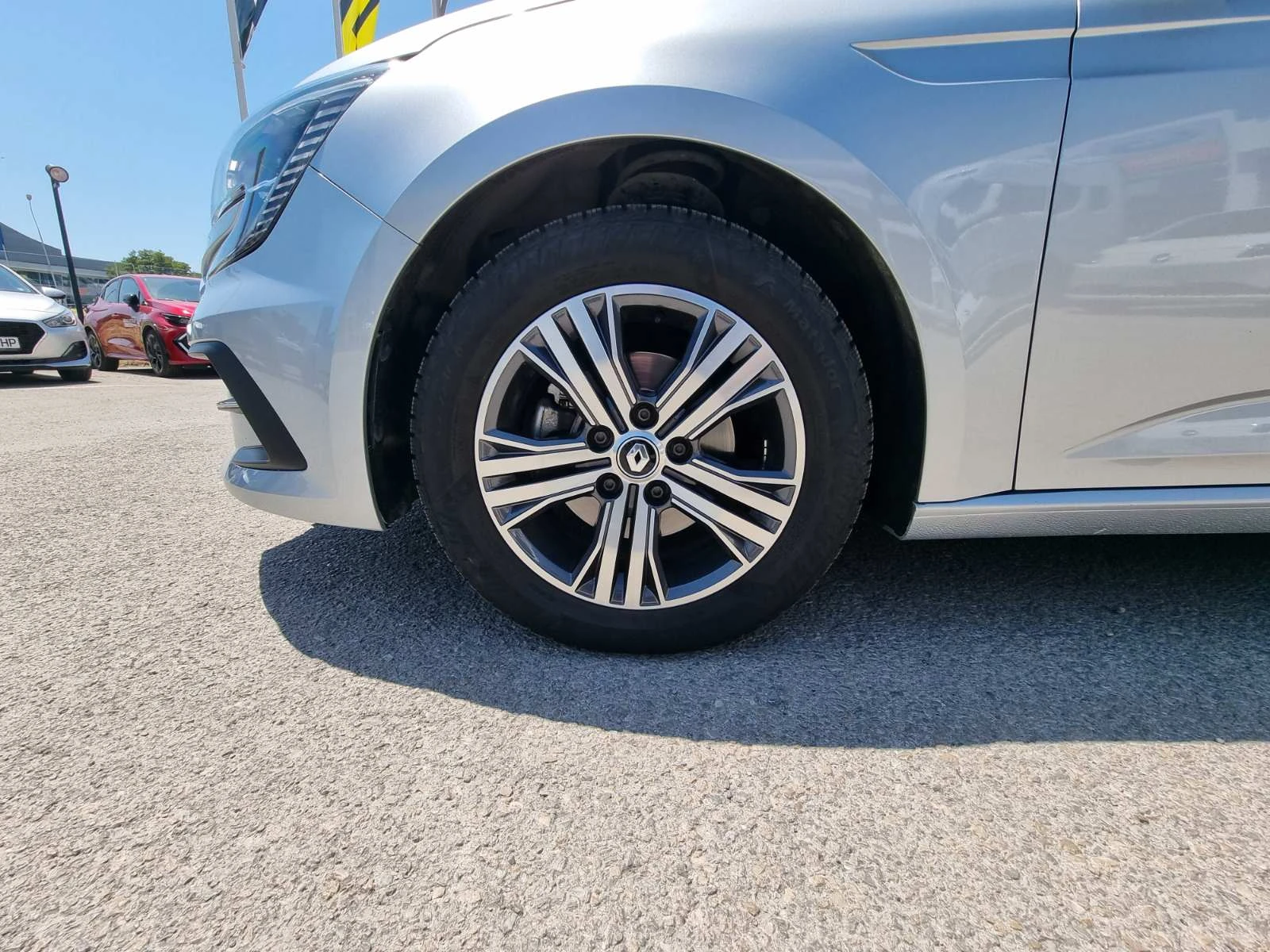 Renault Megane TCe 140 бензин BVM6, снимка 17 - Автомобили и джипове - 55223271