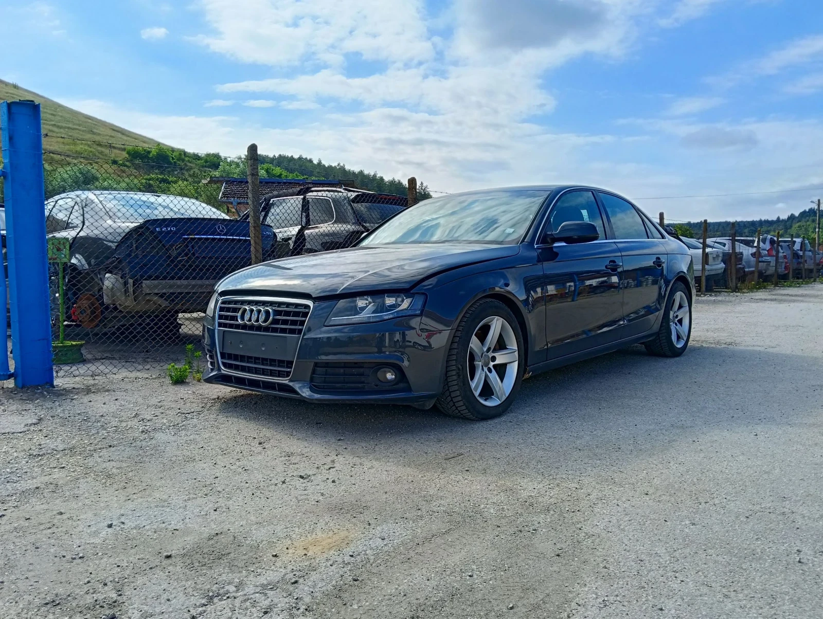 Audi A4 2.7 TDi, снимка 2 - Автомобили и джипове - 55228060