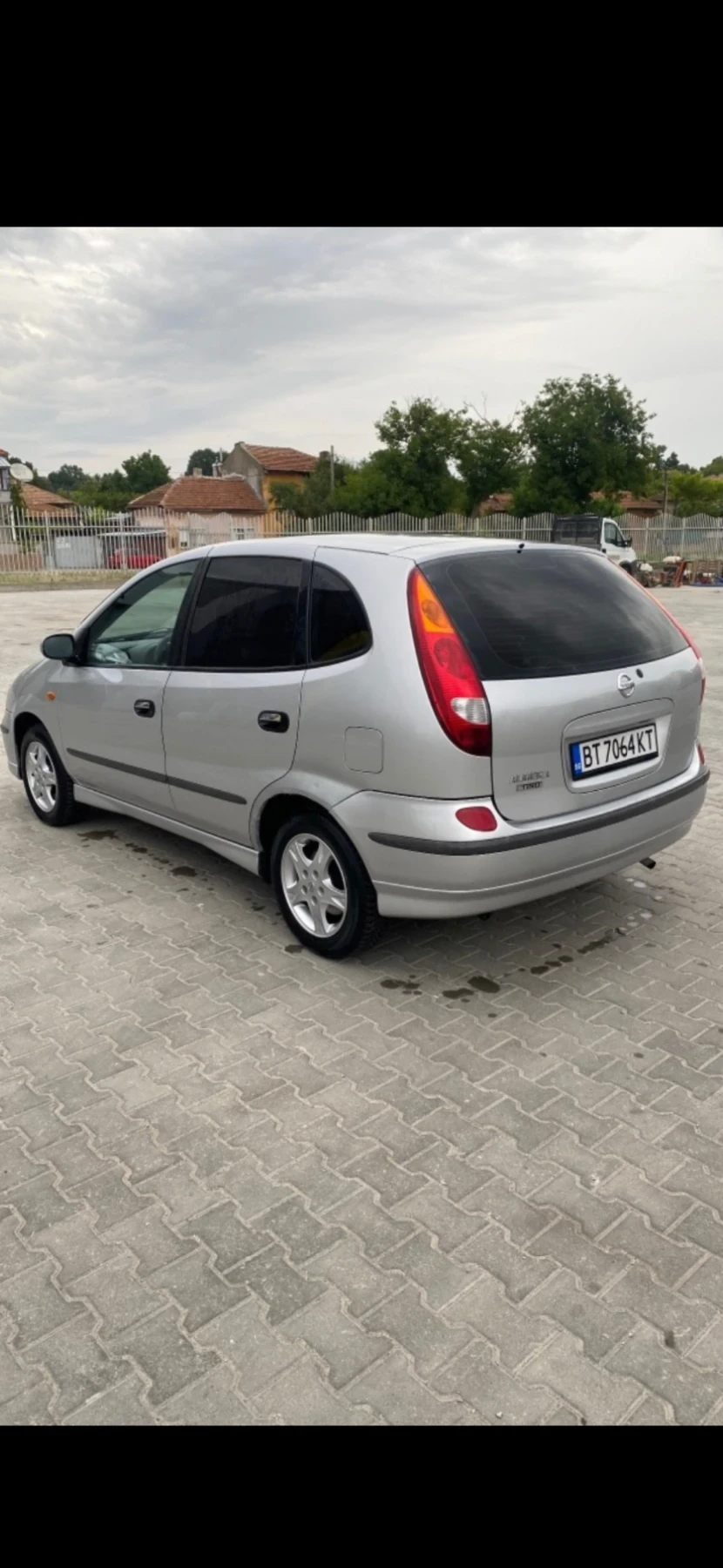 Nissan Almera tino 1.8i, Бензин, NAVI, Климатроник.Всичко платено!, снимка 2 - Автомобили и джипове - 55624657