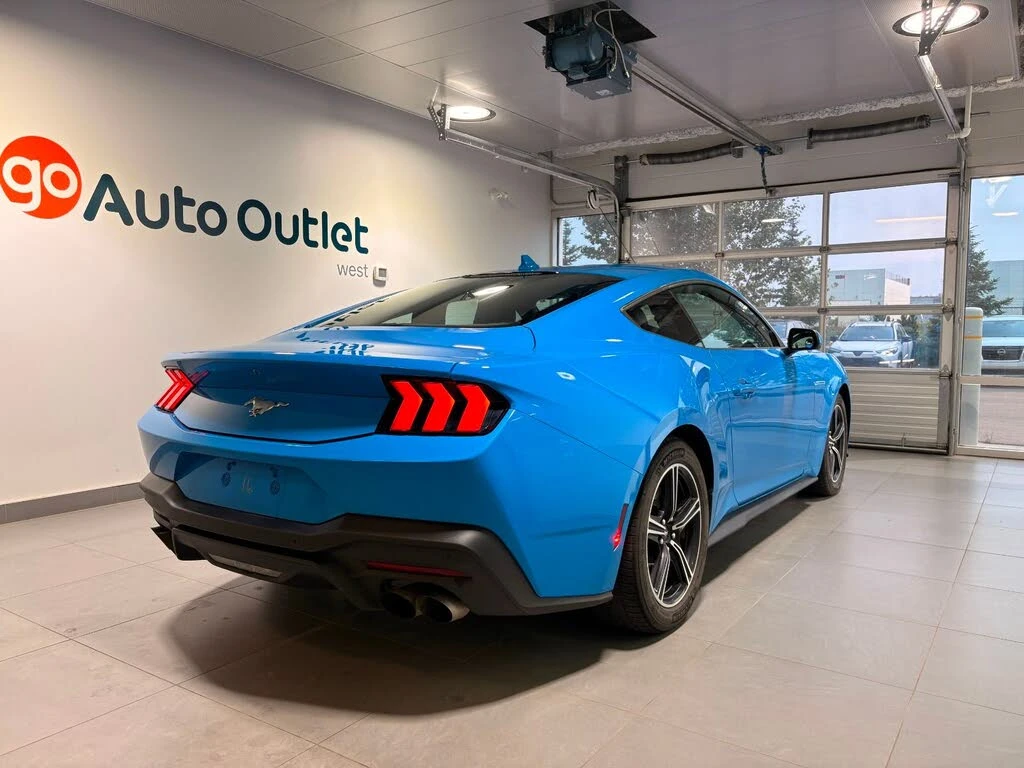 Ford Mustang 2.3 Eco Boost FASTBACK* ПОДГРЕВ* КАМЕРА* , снимка 6 - Автомобили и джипове - 55664135
