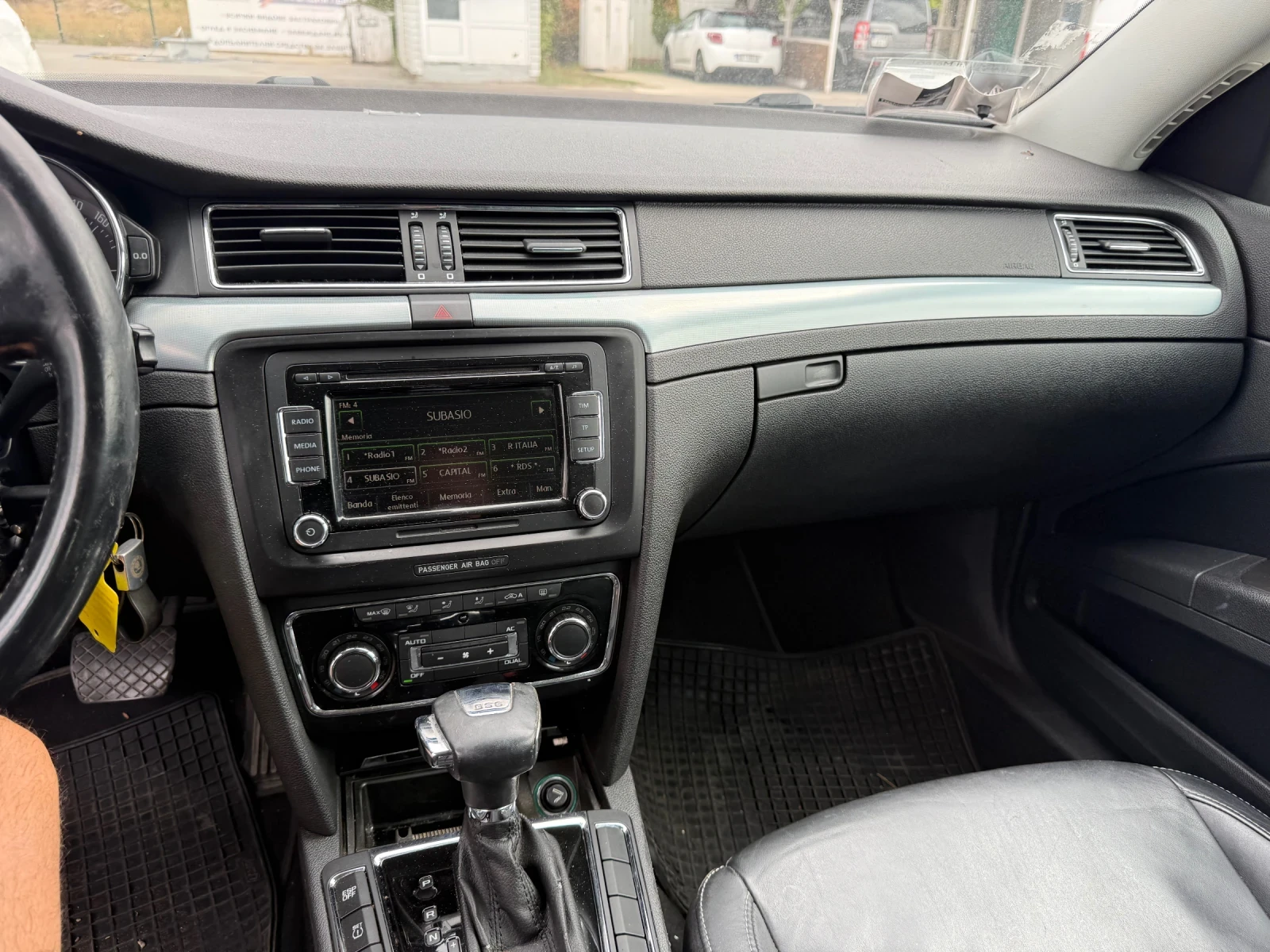 Skoda Superb 2.0Tdi DSG 170кс CBBB, снимка 9 - Автомобили и джипове - 56081133