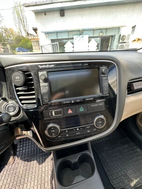 Mitsubishi Outlander Instyle, 4WD, ClearTec, 7 местен, Navi, снимка 9