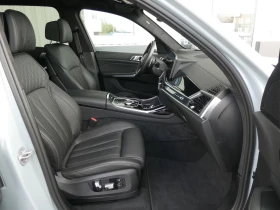 BMW X7 40d/ xDRIVE/ M SPORT PRO / 7 SEATS / HUD / PANO / , снимка 11