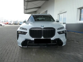 BMW X7 40d/ xDRIVE/ M SPORT PRO / 7 SEATS / HUD / PANO / , снимка 2