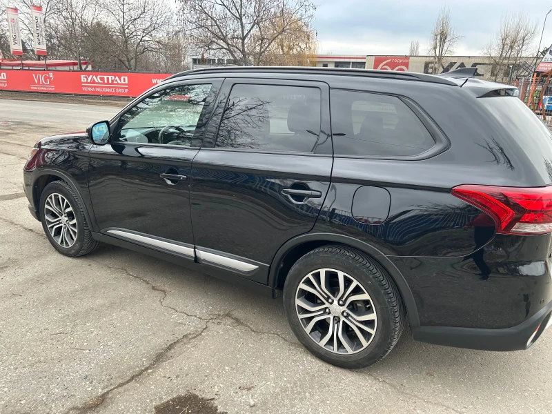 Mitsubishi Outlander 2, 4 SE S-AWC, снимка 4 - Автомобили и джипове - 49545180