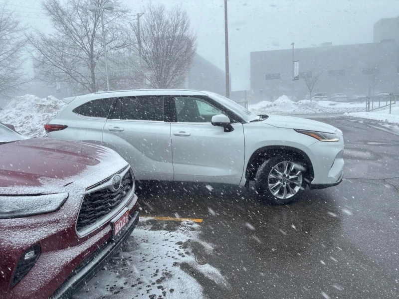 Toyota Highlander * Limited * CARFAX * БЕЗ ПЪРВОНАЧАЛНА ВНОСКА, снимка 17 - Автомобили и джипове - 53260706