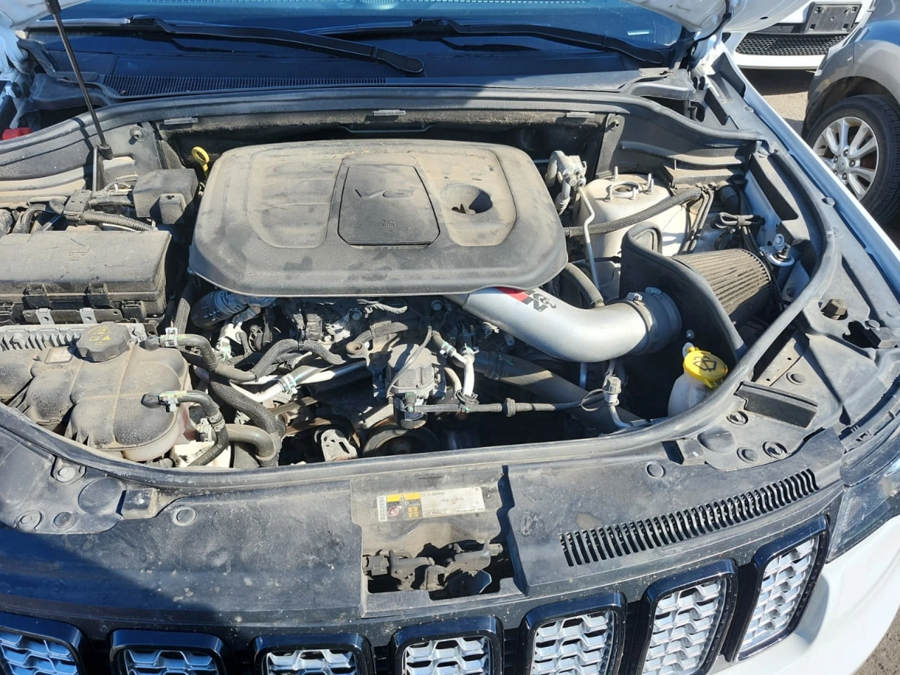 Jeep Grand cherokee * АВТО КРЕДИТ* ЦЕНА ДО БГ * СЕРВИЗНА ИСТОРИЯ *  - изображение 6