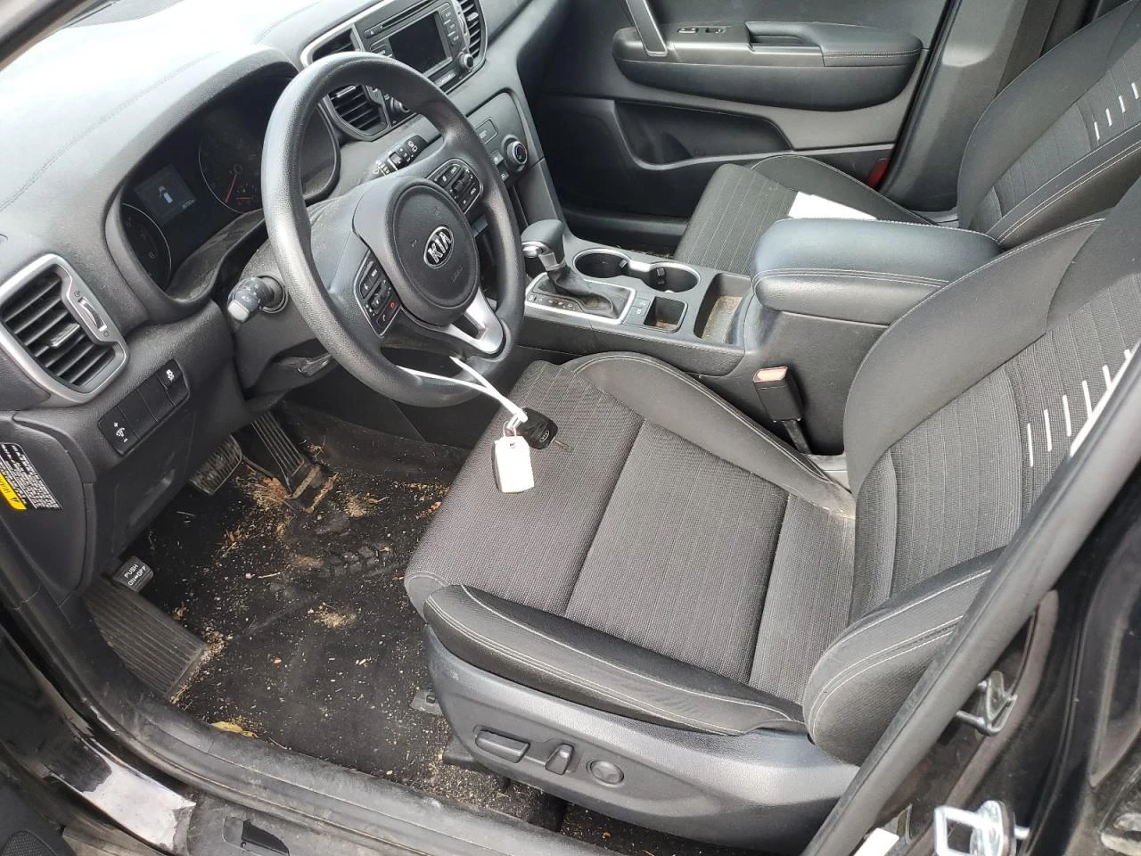 Kia Sportage LX - изображение 7