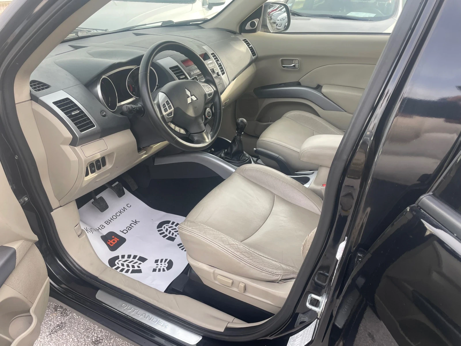 Mitsubishi Outlander Full Options 6+ 1 - изображение 10