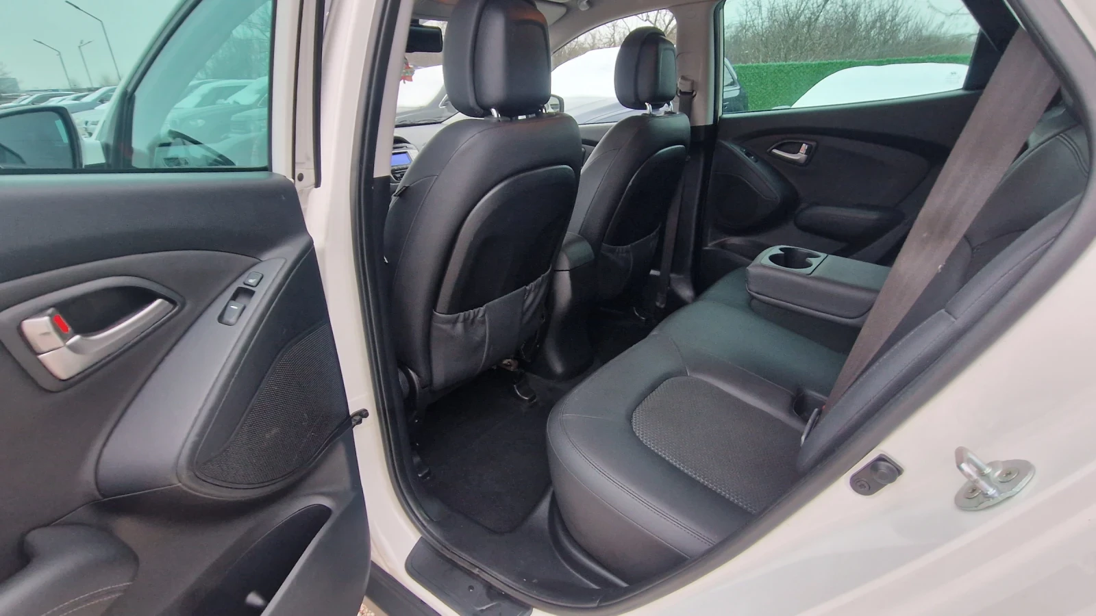 Hyundai IX35 2.0D/4X4/PODGREV/ПЕРФЕКТЕН - изображение 10