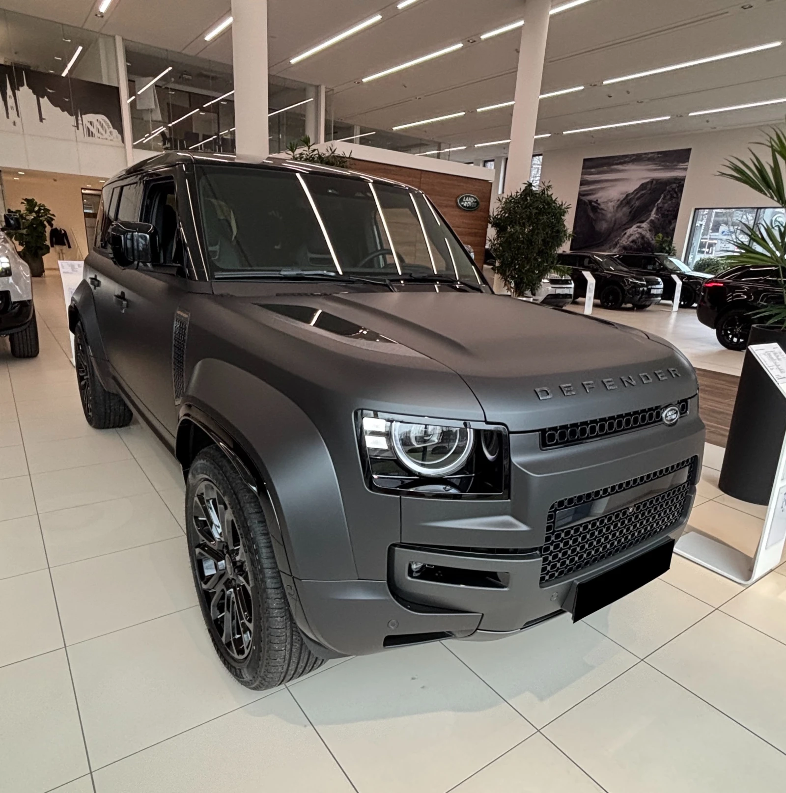 Land Rover Defender OCTA CARBON NEW 2026 
