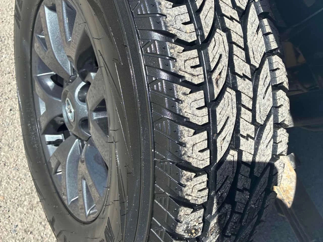 Toyota Tacoma * 4x4 Double Cab Auto* ПОДГРЕВ* KEYLESS* , снимка 16 - Автомобили и джипове - 54165384