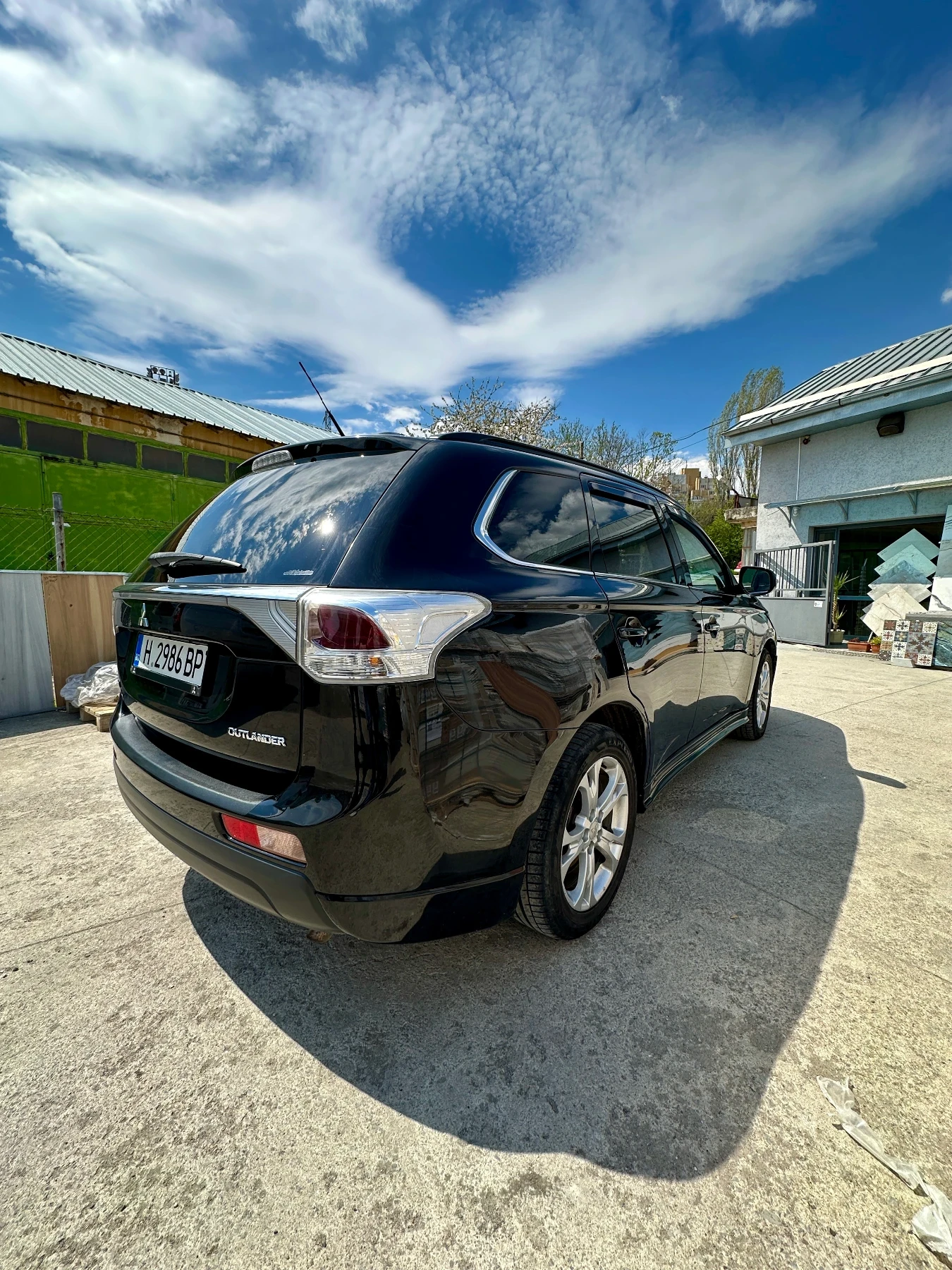 Mitsubishi Outlander Instyle, 4WD, ClearTec, 7 ������, Navi | Mobile.bg � ����������� 5
