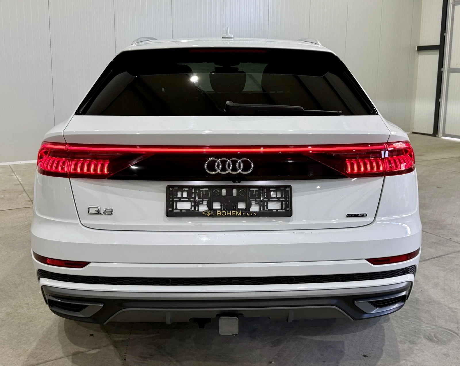 Audi Q8 55TFSI Technik, снимка 4 - Автомобили и джипове - 54681192