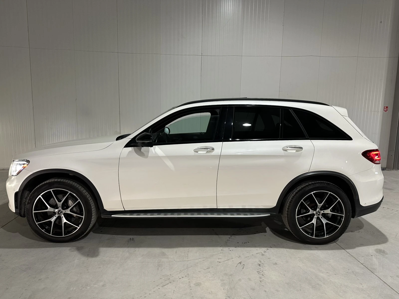 Mercedes-Benz GLC 300, снимка 2 - Автомобили и джипове - 54961296