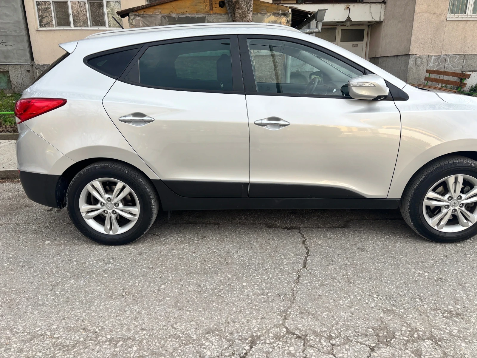 Hyundai IX35, снимка 3 - Автомобили и джипове - 55133089