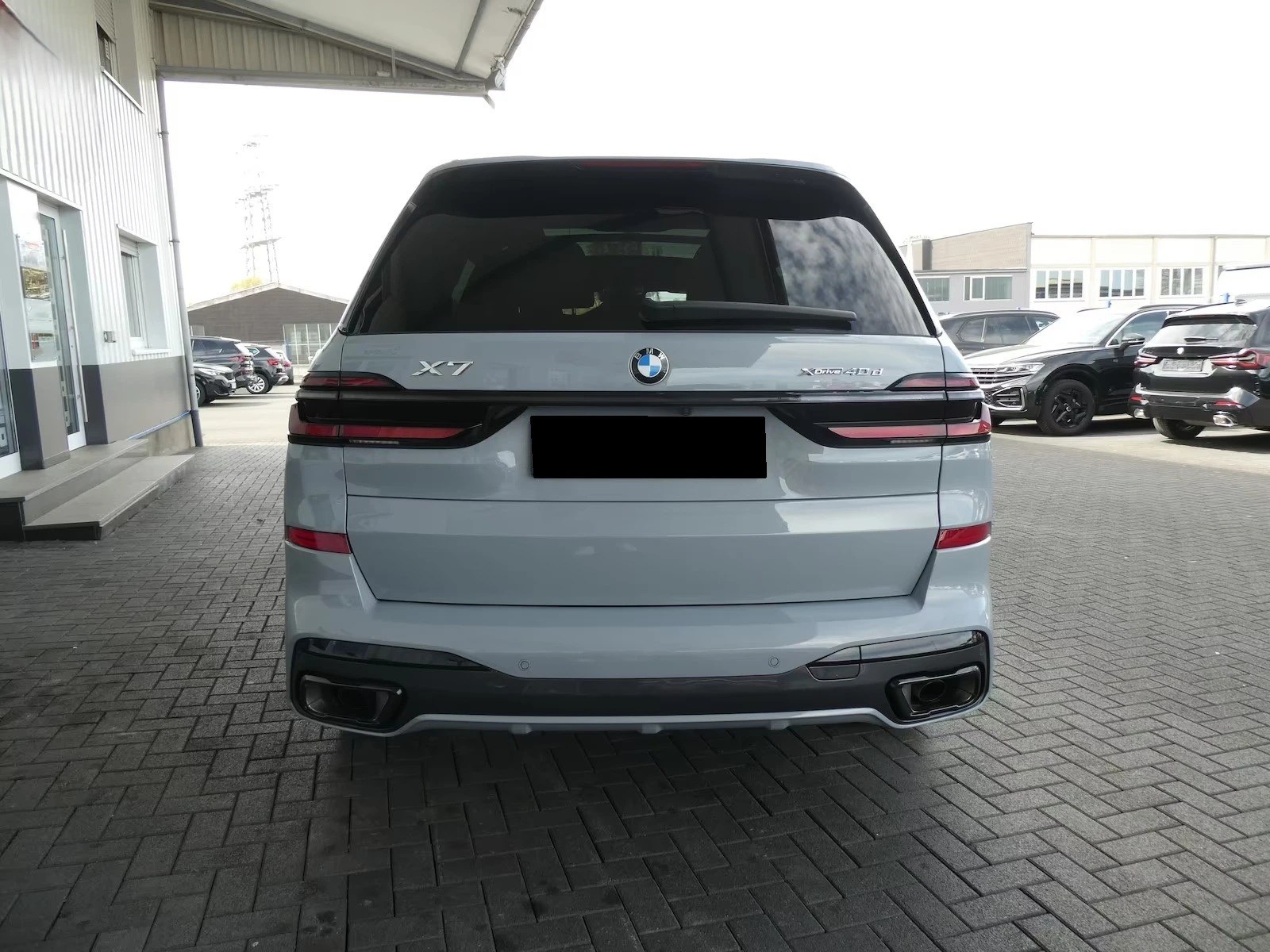 BMW X7 40d/ xDRIVE/ M SPORT PRO / 7 SEATS / HUD / PANO / , снимка 5 - Автомобили и джипове - 55392074