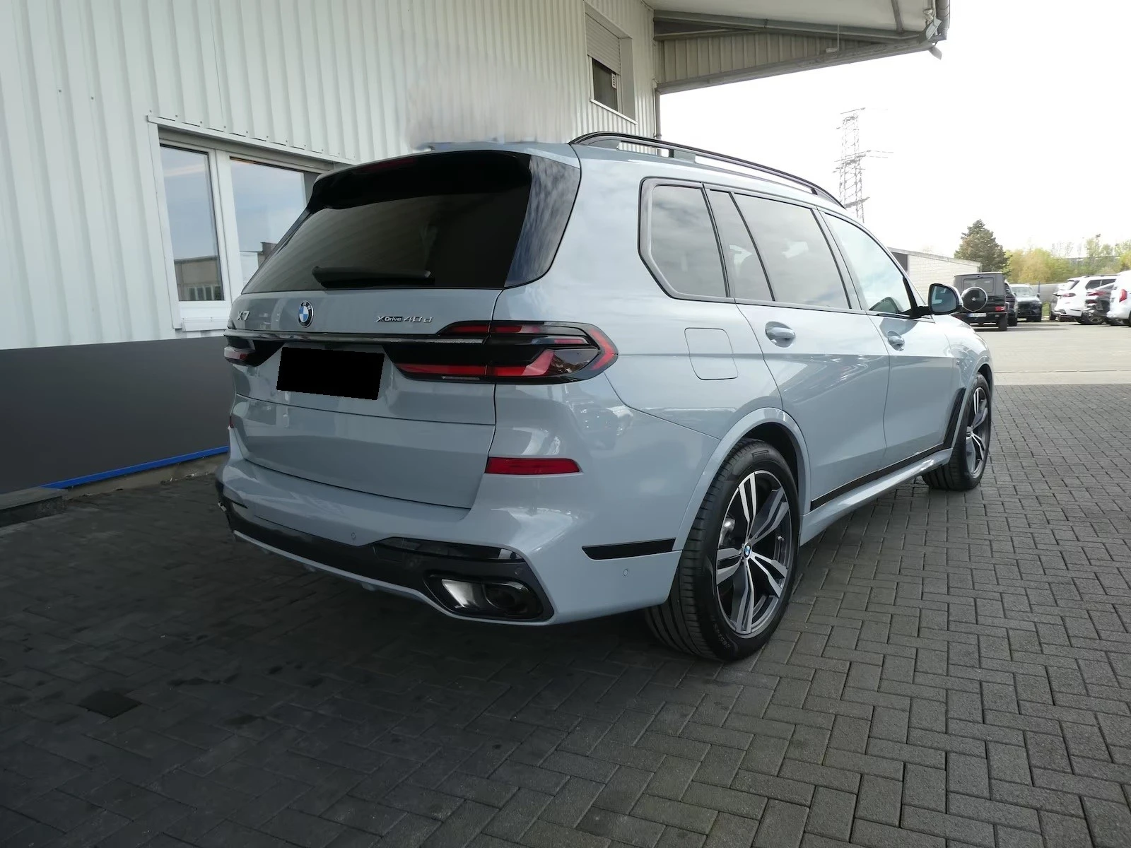 BMW X7 40d/ xDRIVE/ M SPORT PRO / 7 SEATS / HUD / PANO / , снимка 6 - Автомобили и джипове - 55392074