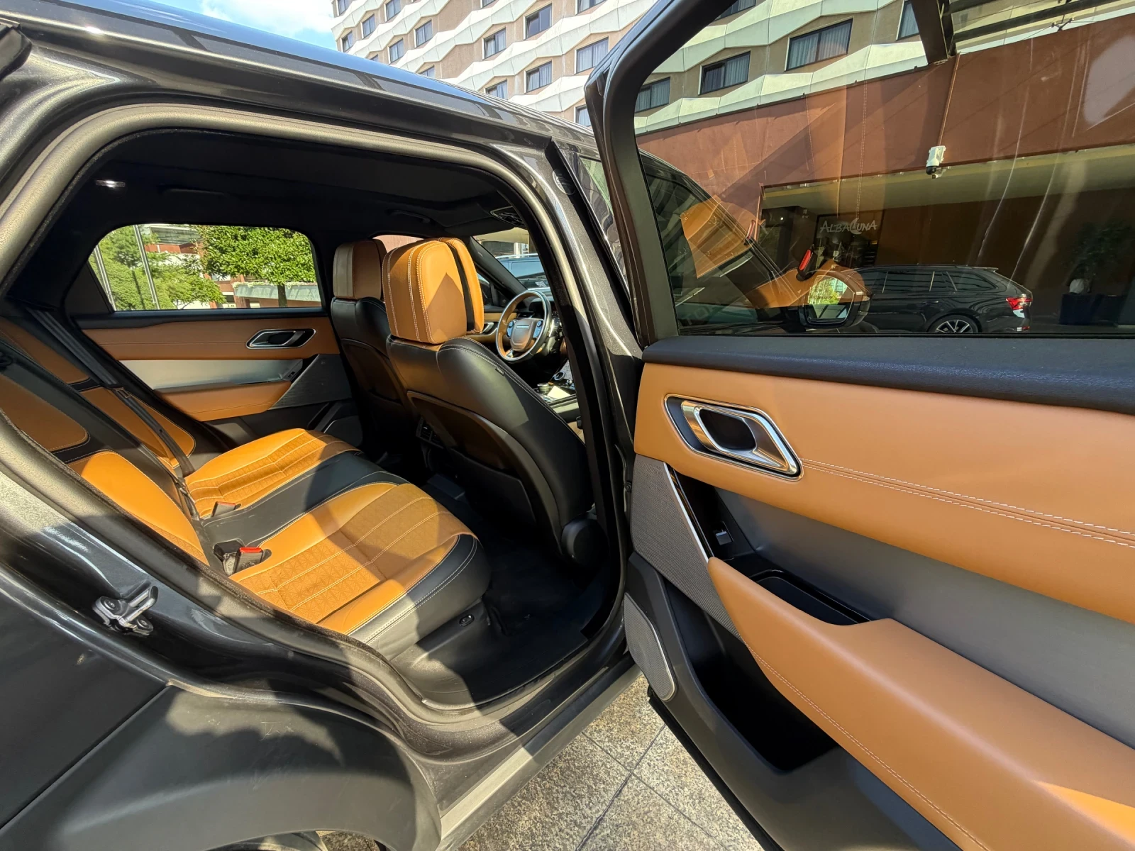Land Rover Range Rover Velar 112 км D300 R- Dynamic se V6 Orange, снимка 9 - Автомобили и джипове - 56153059
