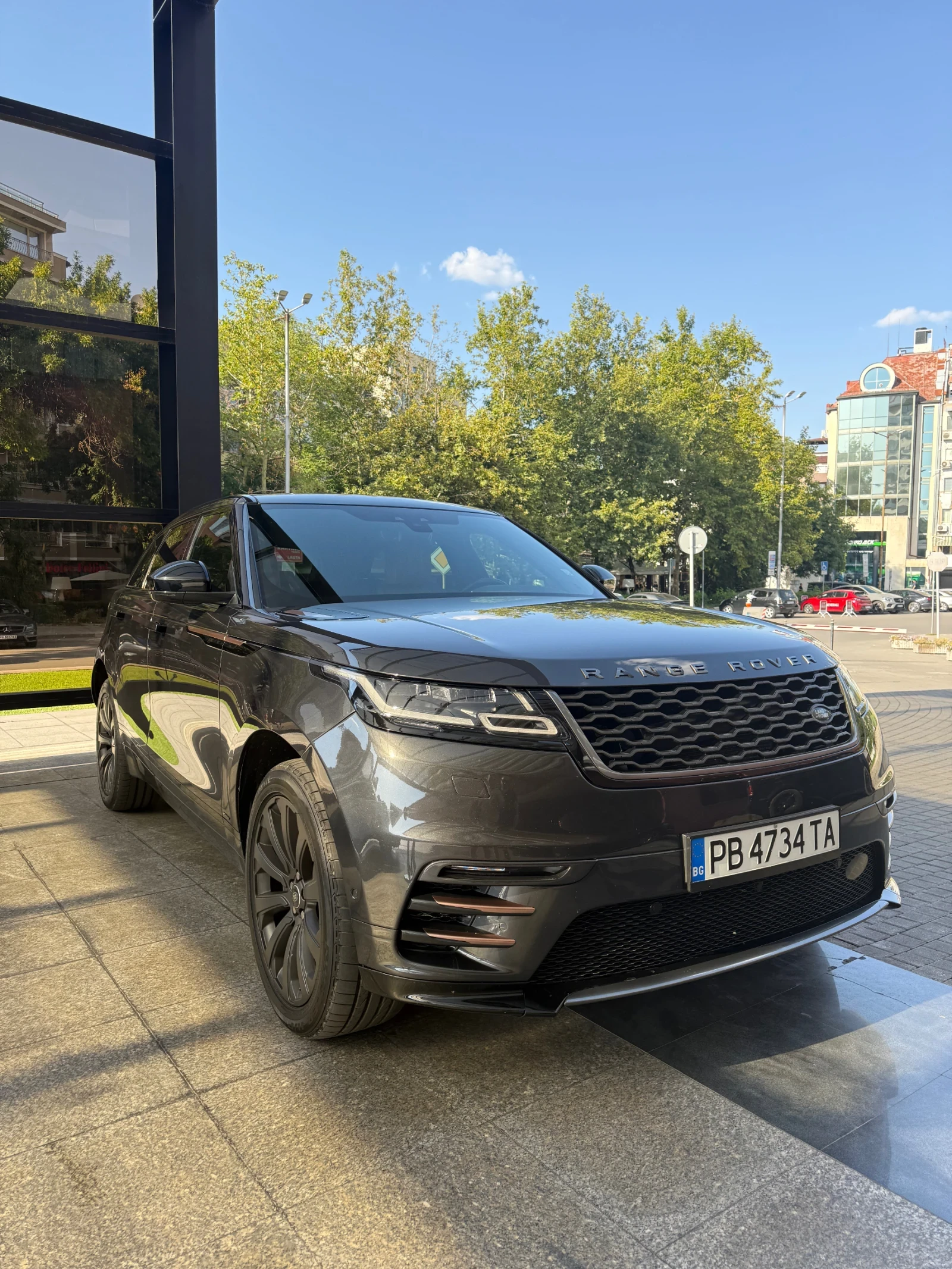 Land Rover Range Rover Velar 112 км D300 R- Dynamic se V6 Orange
