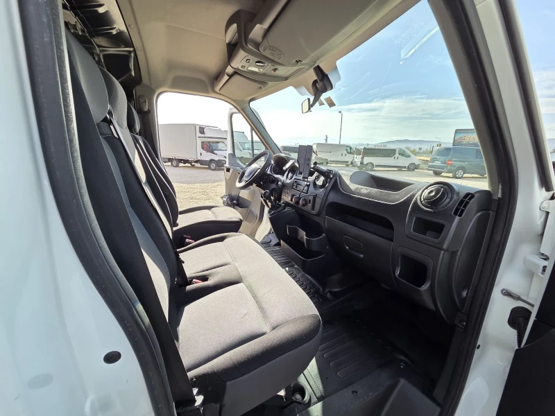 Renault Master Face lift , снимка 9 - Бусове и автобуси - 52476662