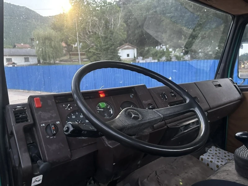 Mercedes-Benz 809 кран, снимка 14 - Камиони - 47404082