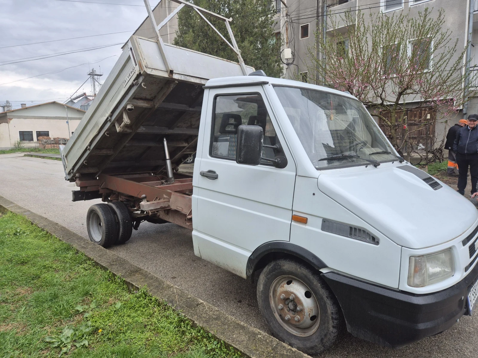 Iveco 3510 35.10.1 САМОСВАЛ-ТРИСТРАНЕН -ДОГОВАРЯНЕ!!! - изображение 9