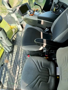 Комбайн Claas Tucano, снимка 14