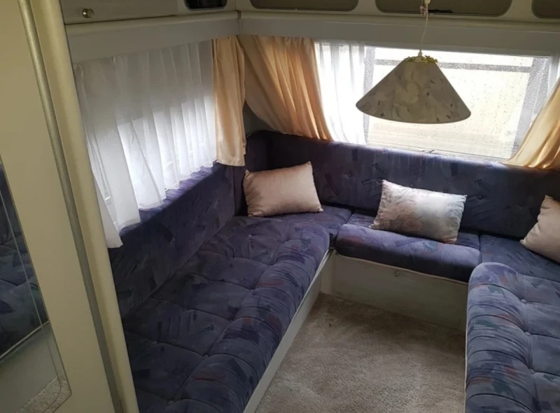 Каравана ABI DELTA 390 WC, снимка 12 - Каравани и кемпери - 52630933