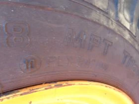 Гуми, снимка 8