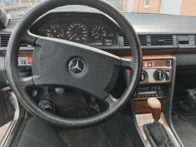 Mercedes-Benz 124, снимка 5