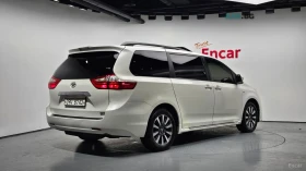 Toyota Sienna 3.5 AWD/KEYLESS/LANE ASSIST/NAVI/KAMEPA, снимка 2