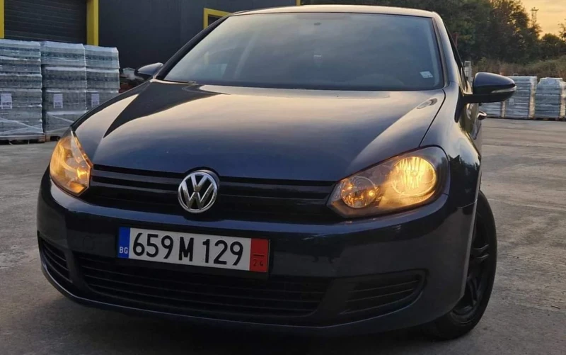 VW Golf 1.6TDI 90к.с., снимка 5 - Автомобили и джипове - 47512916