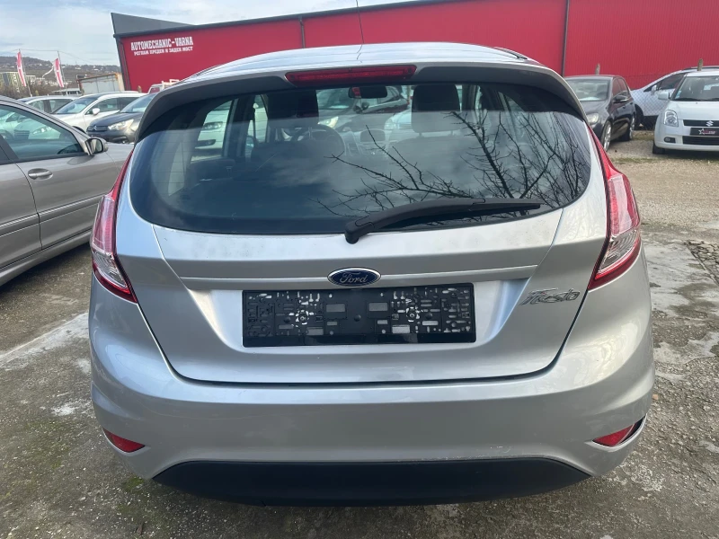 Ford Fiesta 1.4 Б/Газ, снимка 5 - Автомобили и джипове - 48042593