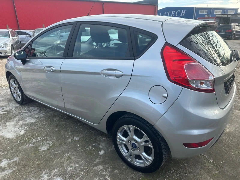 Ford Fiesta 1.4 Б/Газ, снимка 4 - Автомобили и джипове - 48042593