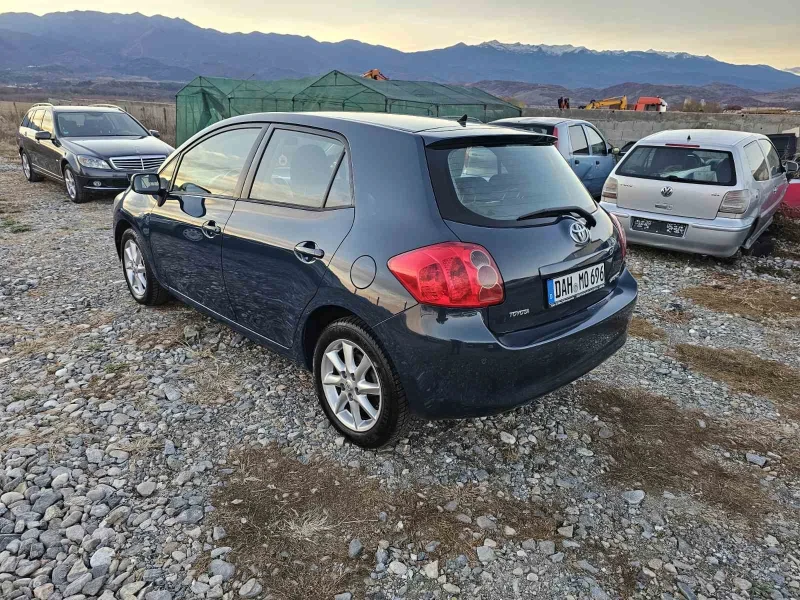 Toyota Auris 1.6 16v, снимка 4 - Автомобили и джипове - 48957955