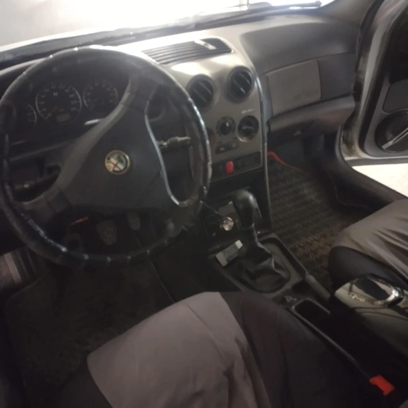 Alfa Romeo 145 ГАЗ, снимка 4 - Автомобили и джипове - 49493520